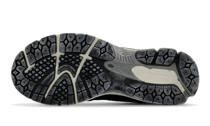 New Balance 2002R Protection Pack Dark Navy - Image 3