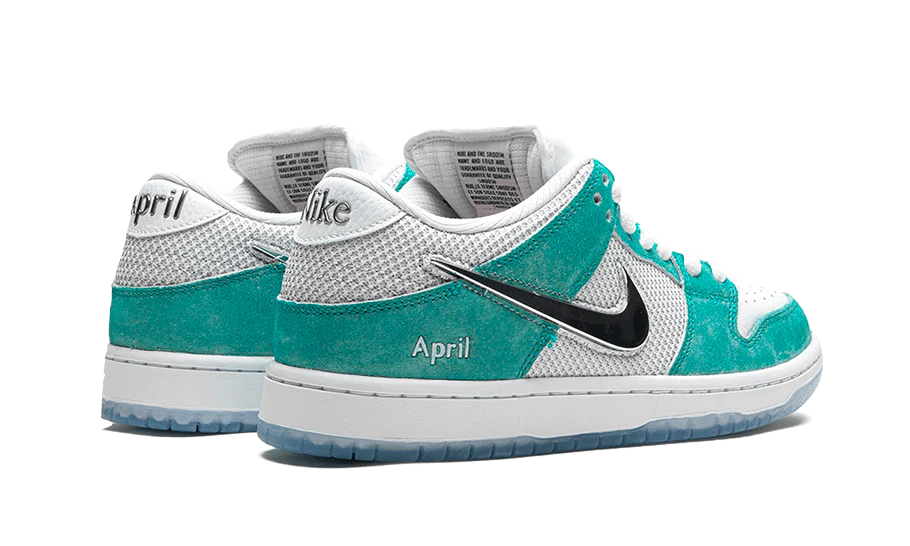 Nike SB Dunk Low April Skateboards - Image 3