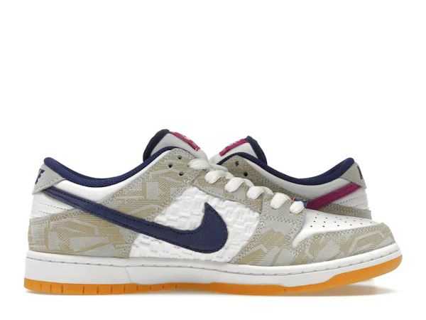 Nike SB Dunk Low Rayssa Leal - Image 3