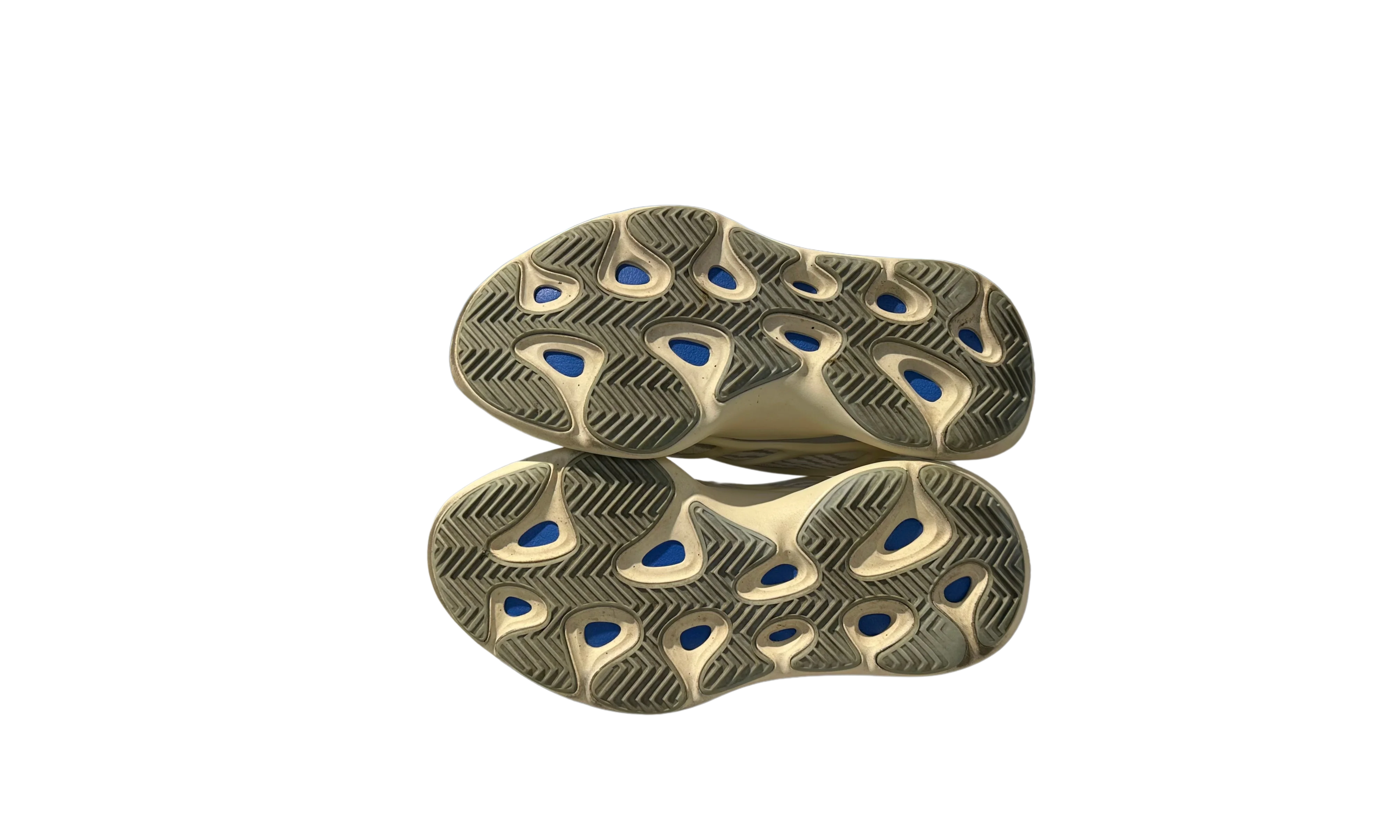 Used adidas Yeezy 700 V3 Azael - Image 5