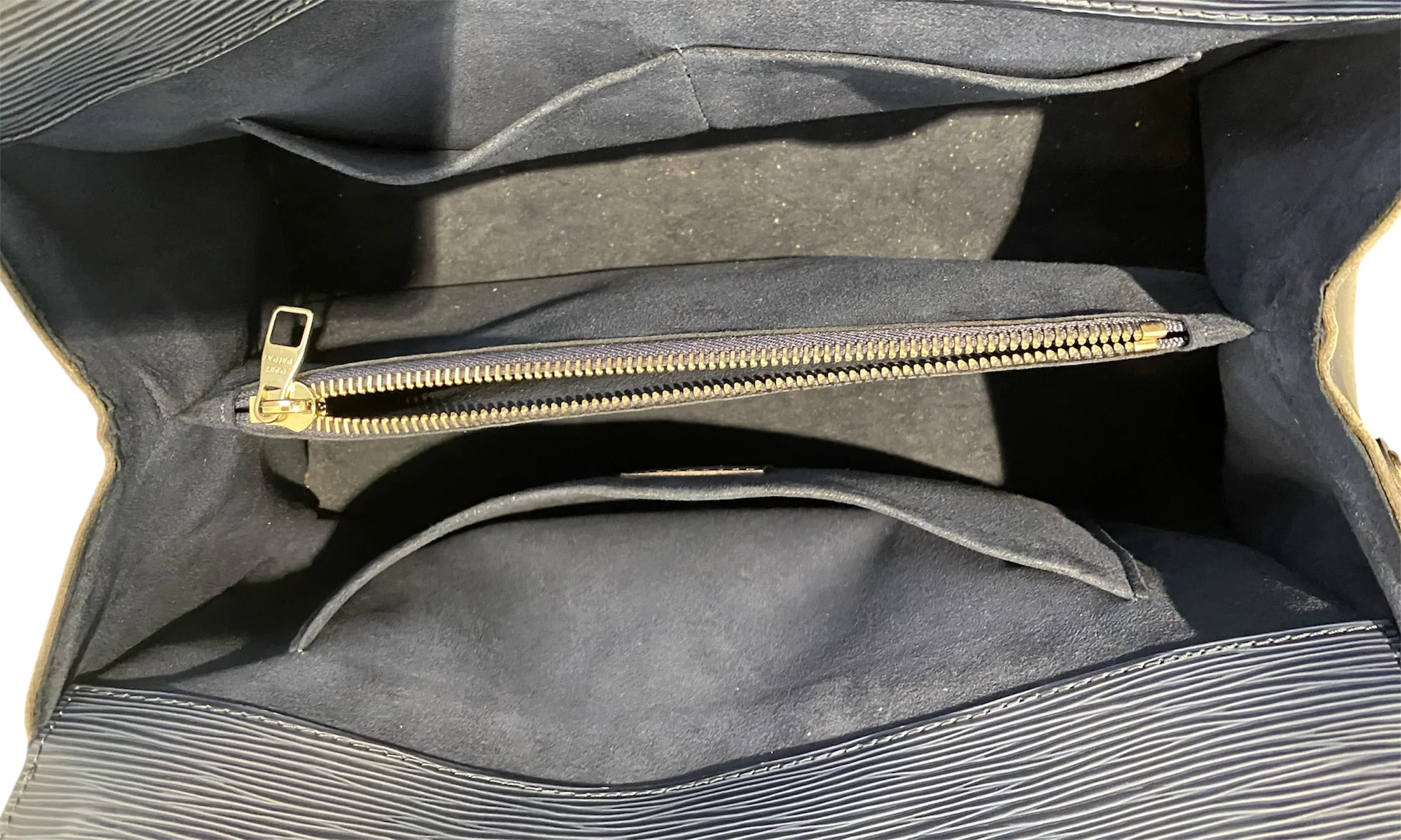 Used Louis Vuitton Navy Epi Leather Marly MM Tote Bag - Image 6